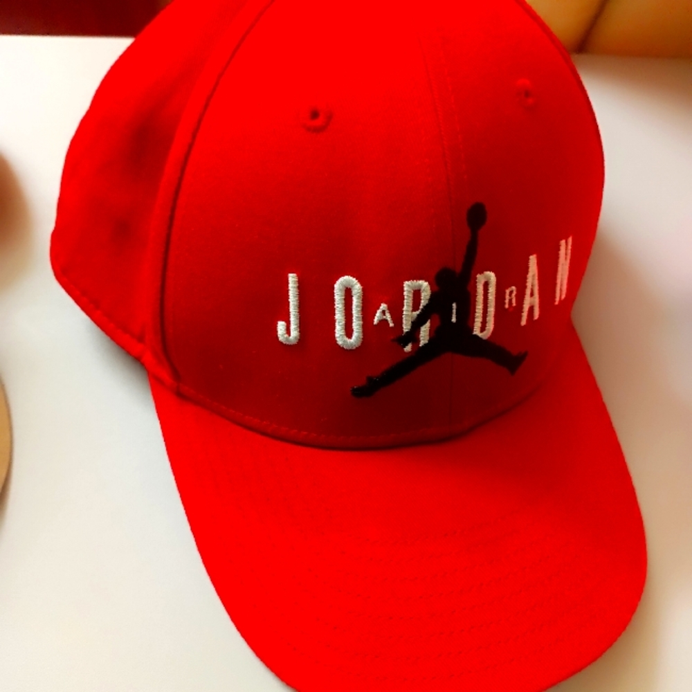 Jordan snap back